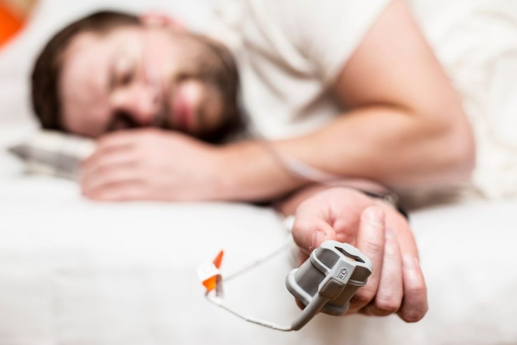 Apnée du sommeil : quelle solution pour s’en sortir ?