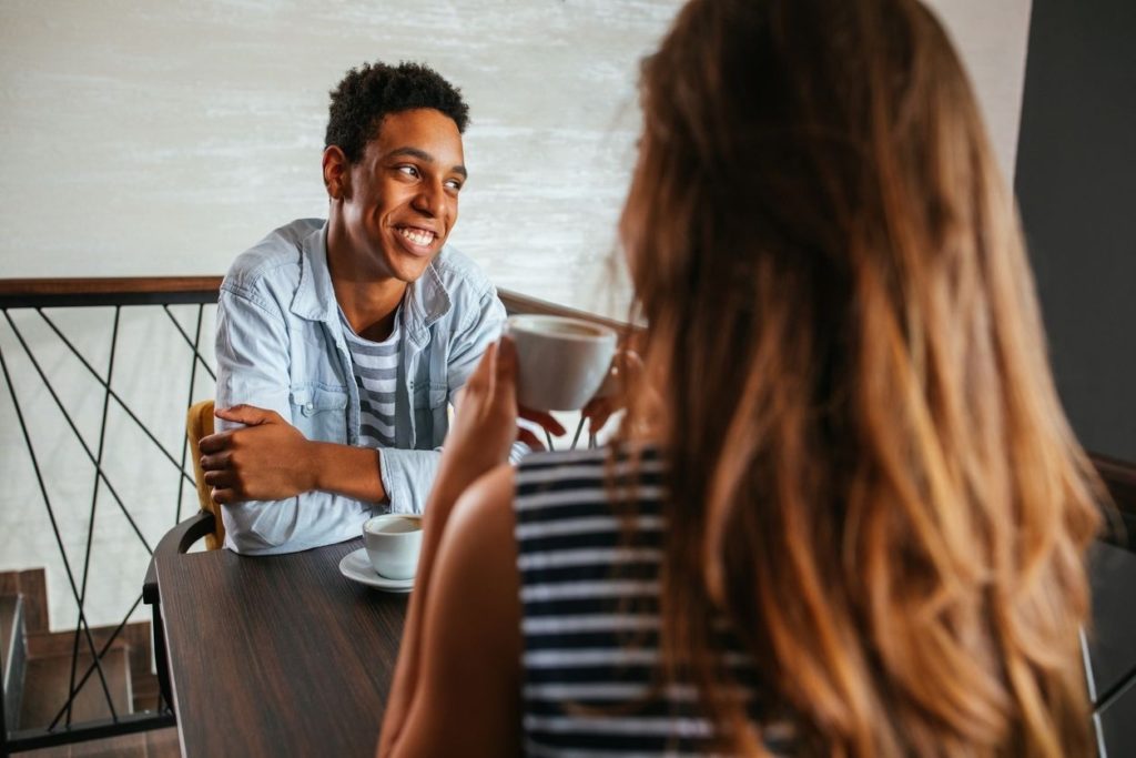 Comment gérer son stress devant une fille canon (et avant de la voir) ?