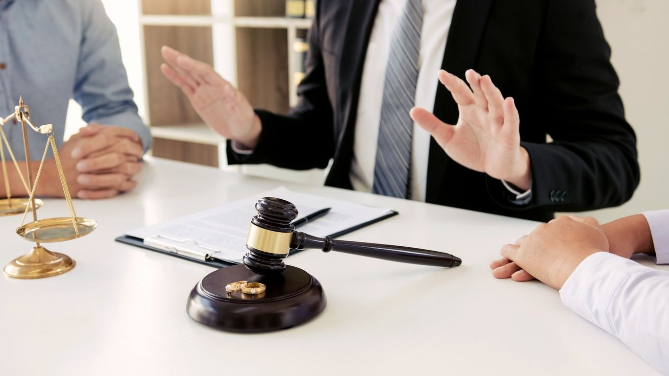 Comment ne pas stresser devant un jury (peur du jugement)
