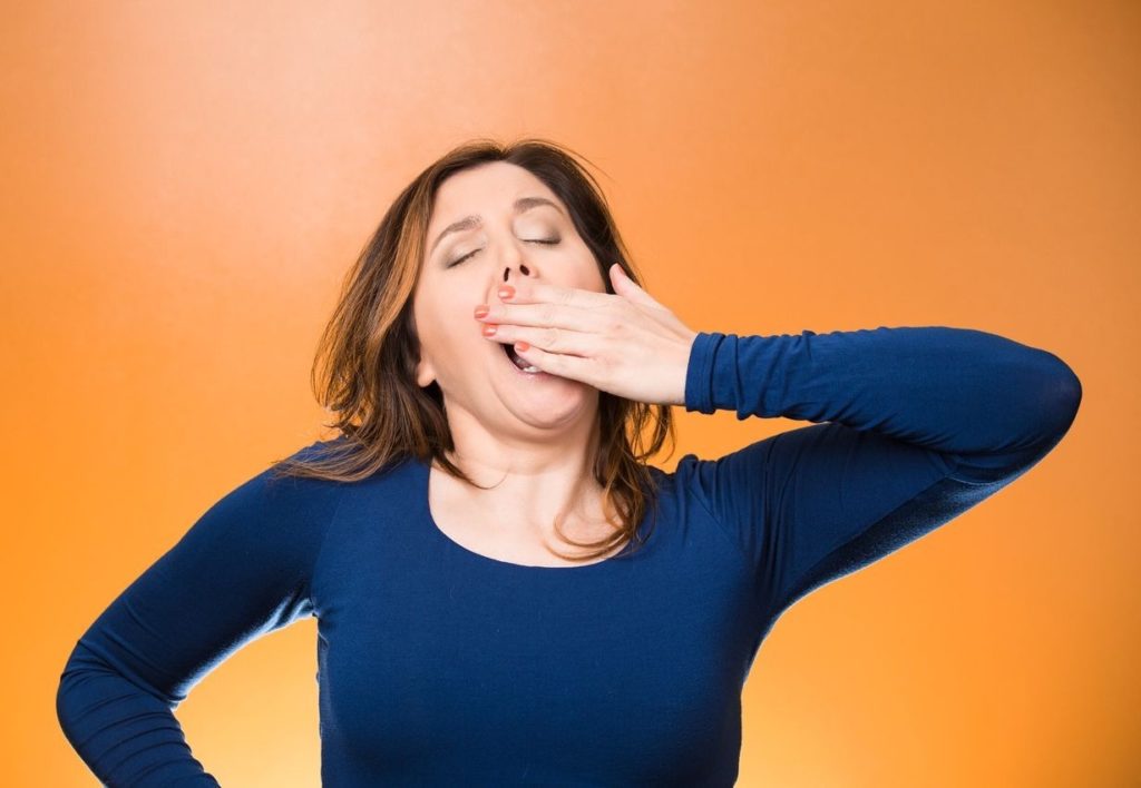 Stress et bâillement répétitif : que faire pour arrêter de bâiller ?